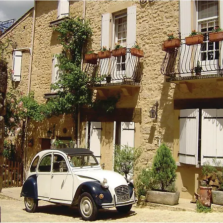 Three-bedroom Holiday In Lanzac